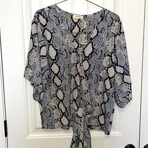 V-neck - Tie Front Blouse